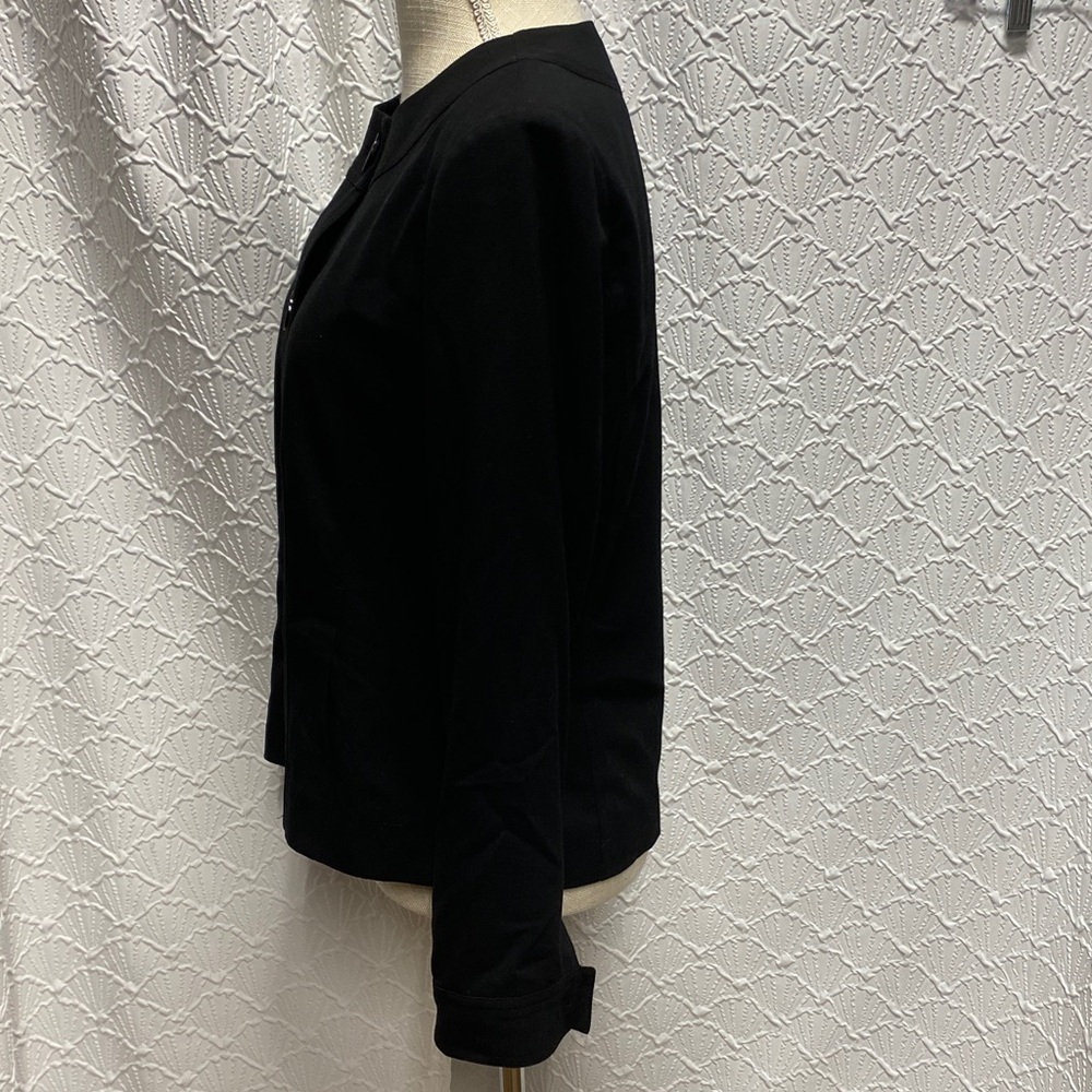 Chico's size 1 (medium) Classic Black‎ Blazer chunky buttons business casual - Picture 4 of 6
